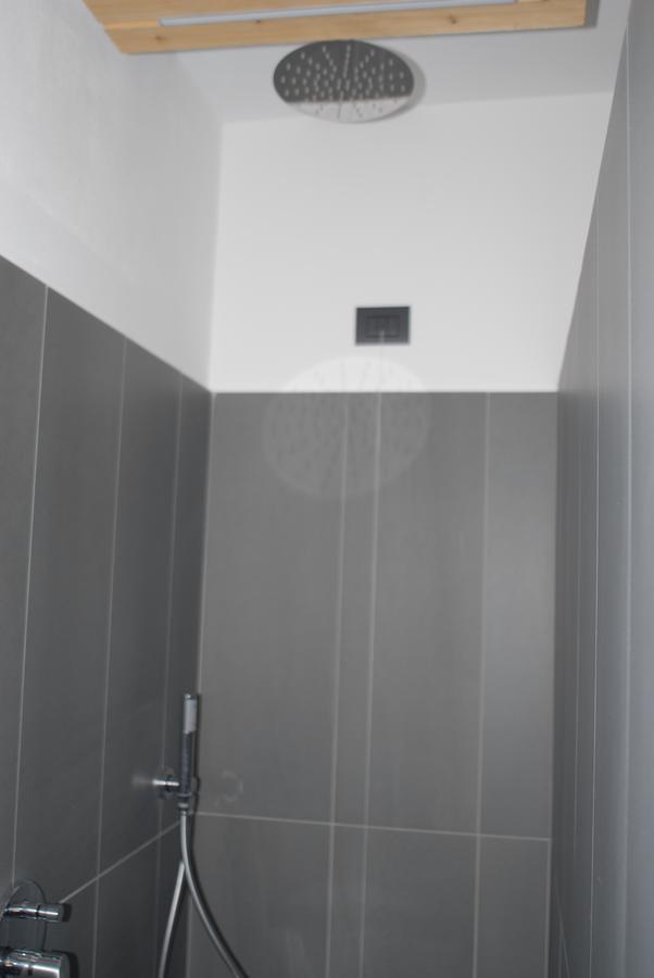 B&B Alciliegio Casnate Con Bernate Exterior photo